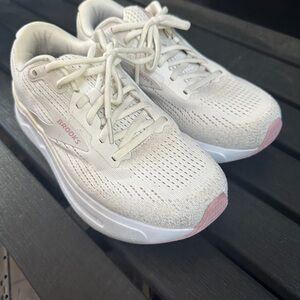 Brooks Ghost Max 2 US Womens 9 Wide